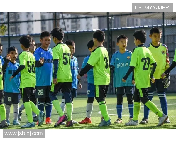 武汉足球队灵活性排名第六引发热议展现球队潜力与发展前景